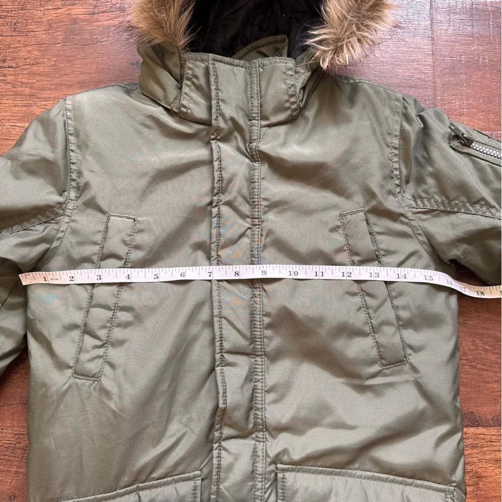 H&M kids Olive Green Parka with Faux Fur Hood Jacket 6-7 years winter outdoor